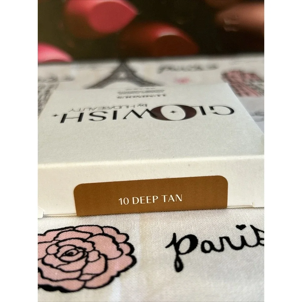 GloWish by Huda Beauty Lightweight Blurring Pressed Powder 10 Deep Tan
